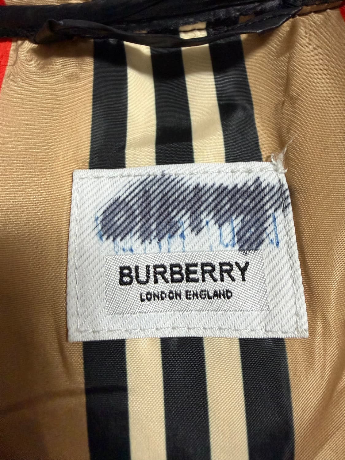 버버리 키즈 블랙 롱 패딩 상품이미지3