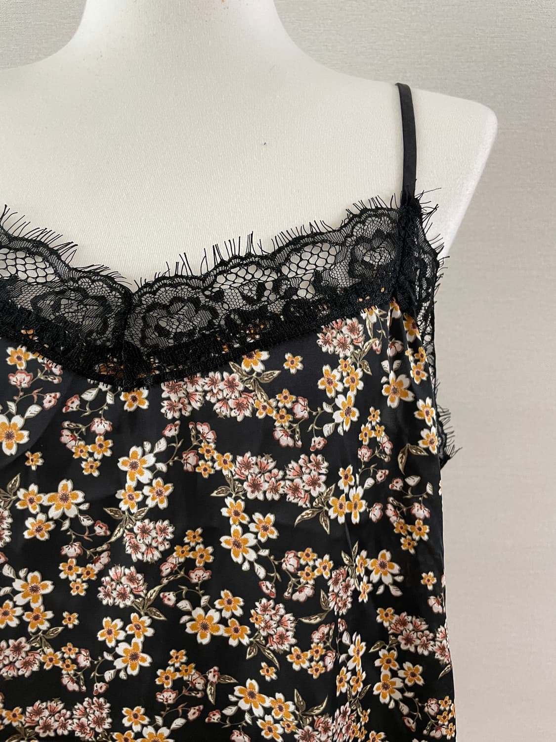 플라워패턴 레이스 나시 상품이미지2