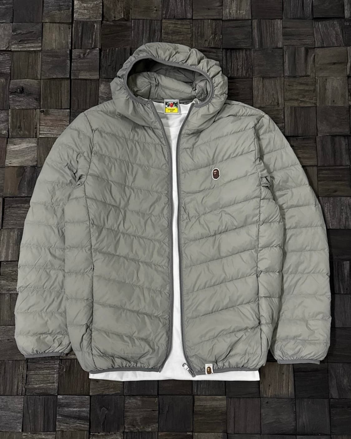 베이프 경량패딩 그레이 상품이미지2