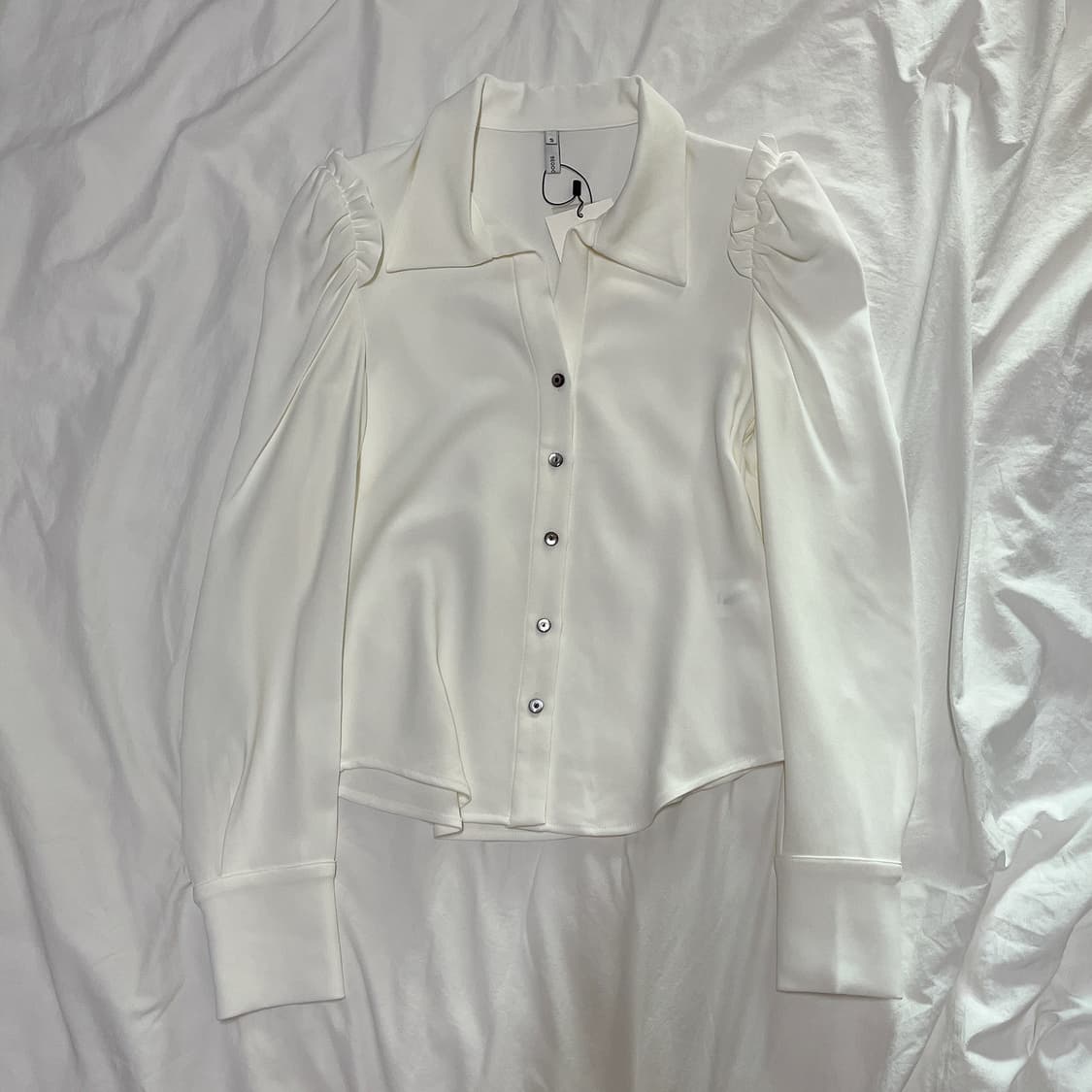 새상품 ) 서쿠키 오슈 블라우스 S 상품이미지6