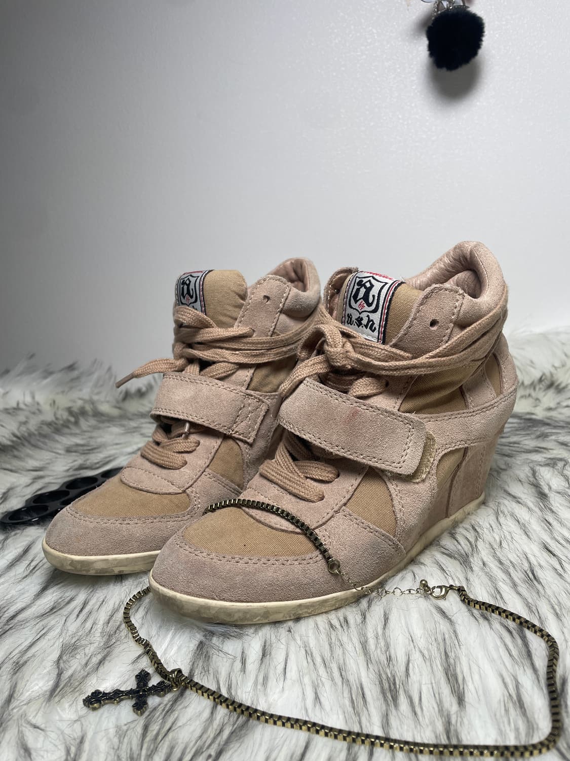 Ash 아쉬 베이지 웨지힐 스니커즈 상품이미지2