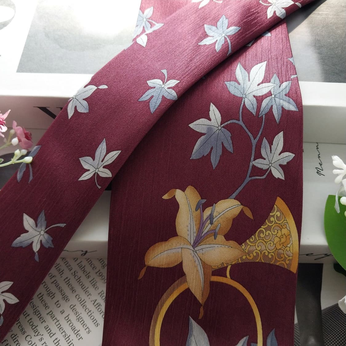 레오나드 실크 플로럴 아트 패턴 넥타이 9.7cm A+등급 K2151
 상품이미지4