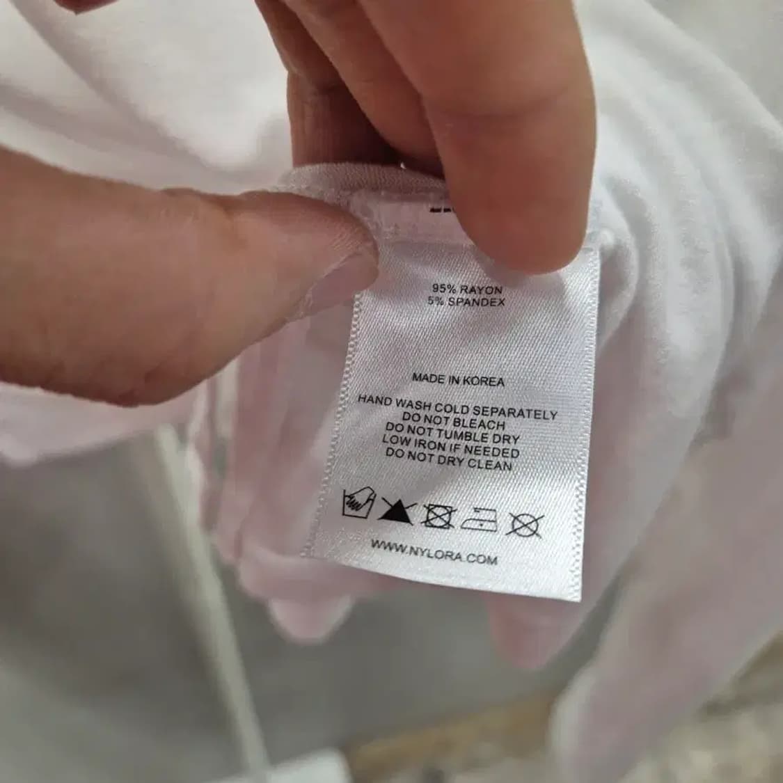 NYLORA 화이트 크롭 긴팔 티셔츠 M/L 상품이미지6