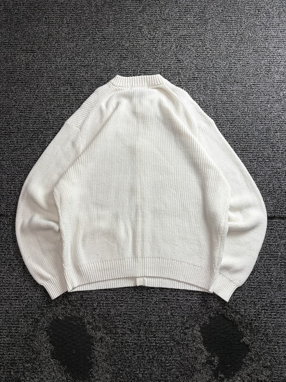 일꼬르소 벌룬핏 소프트 라운드넥 가디건 3716 상품이미지4