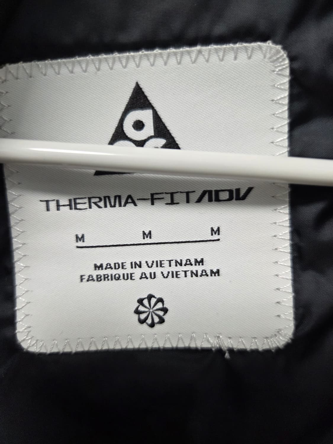 [M] 나이키 ACG 라바플로우 경량패딩 상품이미지2