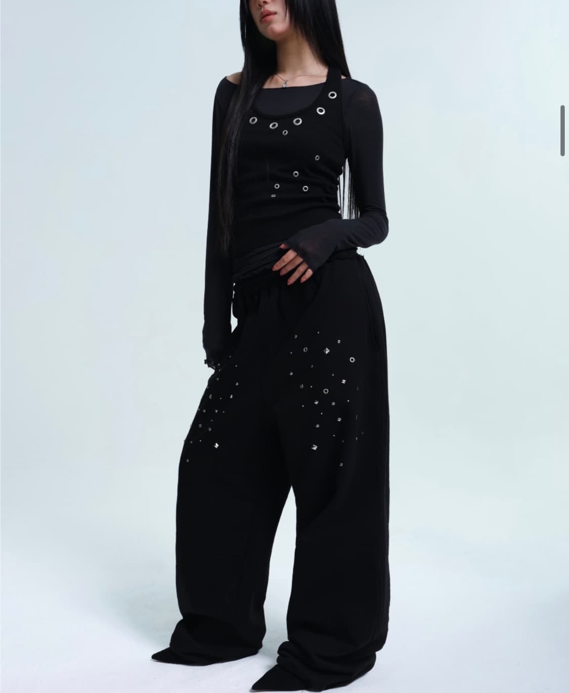 알디유 스터드 스웻팬츠 블랙 상품이미지1