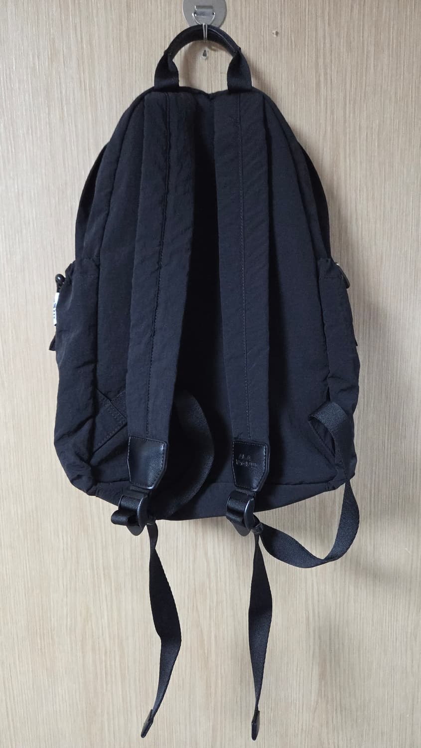 (착샷) 아라바그 듀공백 블랙 백팩 상품이미지4