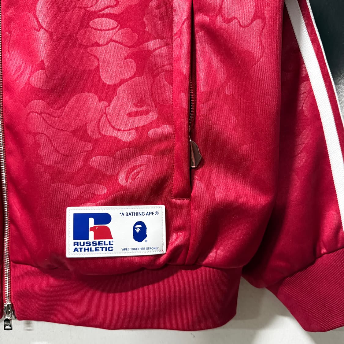 정품 베이프 x 러셀 30th 한정판 솔리드 카모 트랙 져지 자켓 상품이미지4