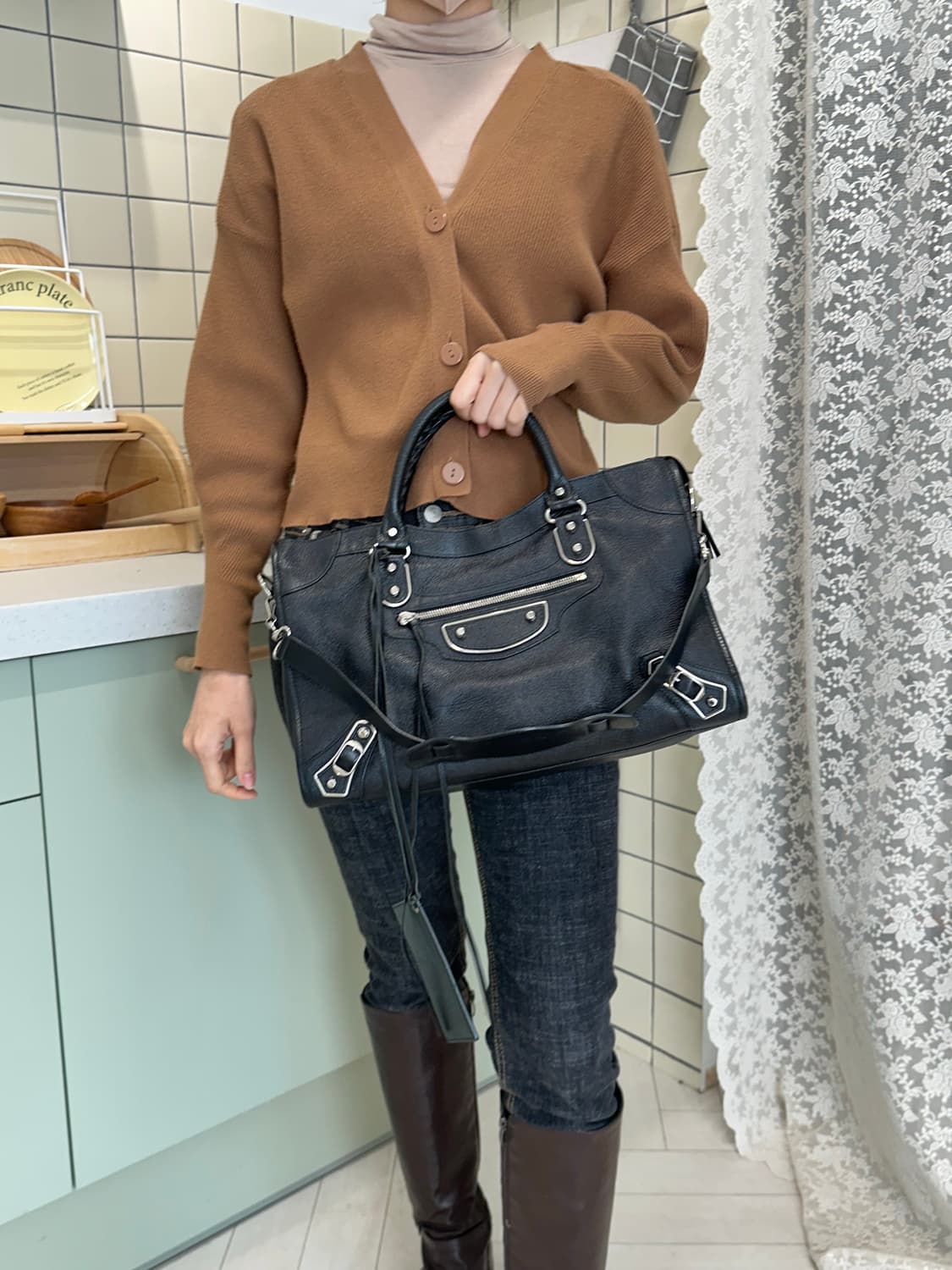 [SA급 정품] 발렌시아가 시티 모터백 미디움 블랙 상품이미지6