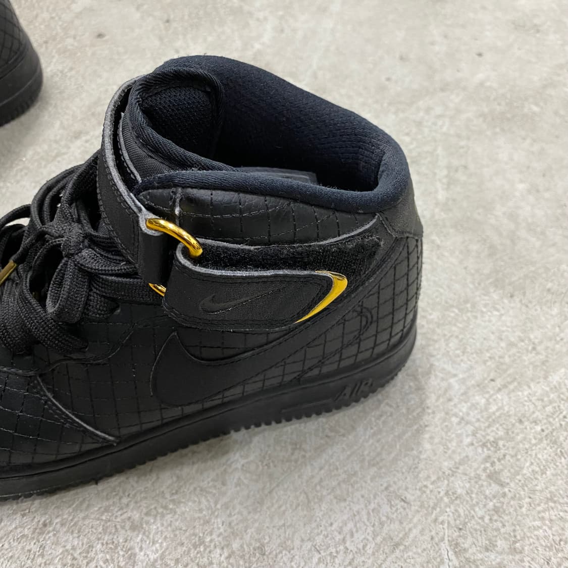 나이키 에어포스 미드 패턴 스니커즈(260MM) 상품이미지3