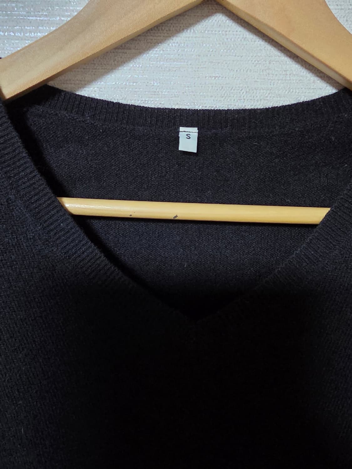 Muji 무지 무인양품 블랙 캐시미어 100% 브이넥 니트 상품이미지3