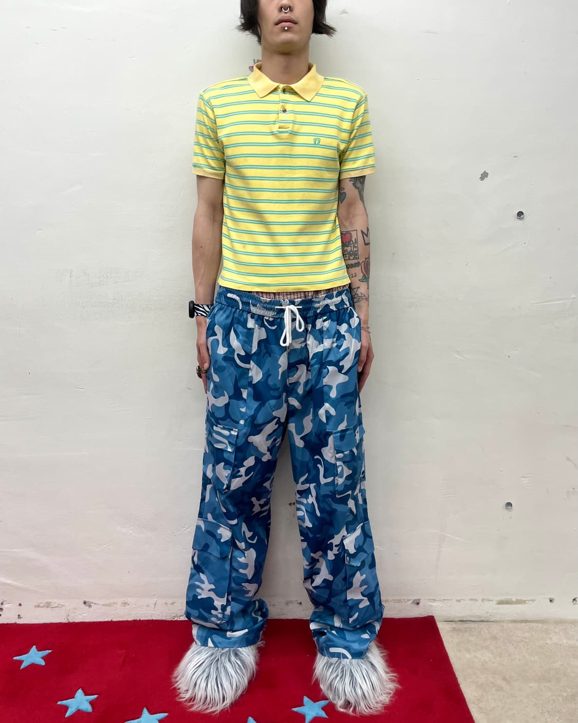 Blue Stripe Footprint Yellow T-shirt 상품이미지3