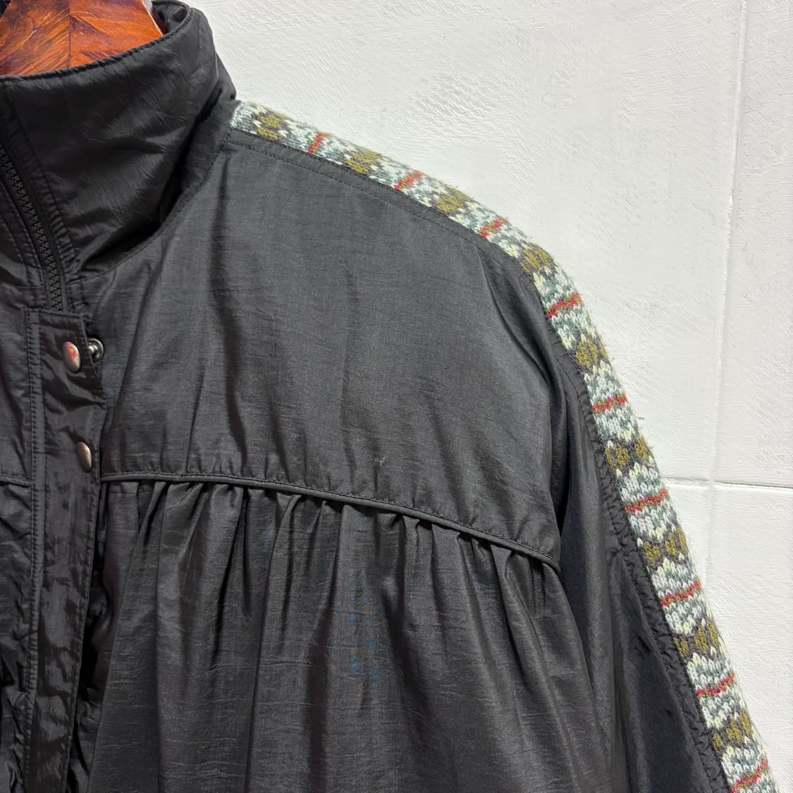 덕다운 빈티지 니트 자수 패딩 점퍼  상품이미지3