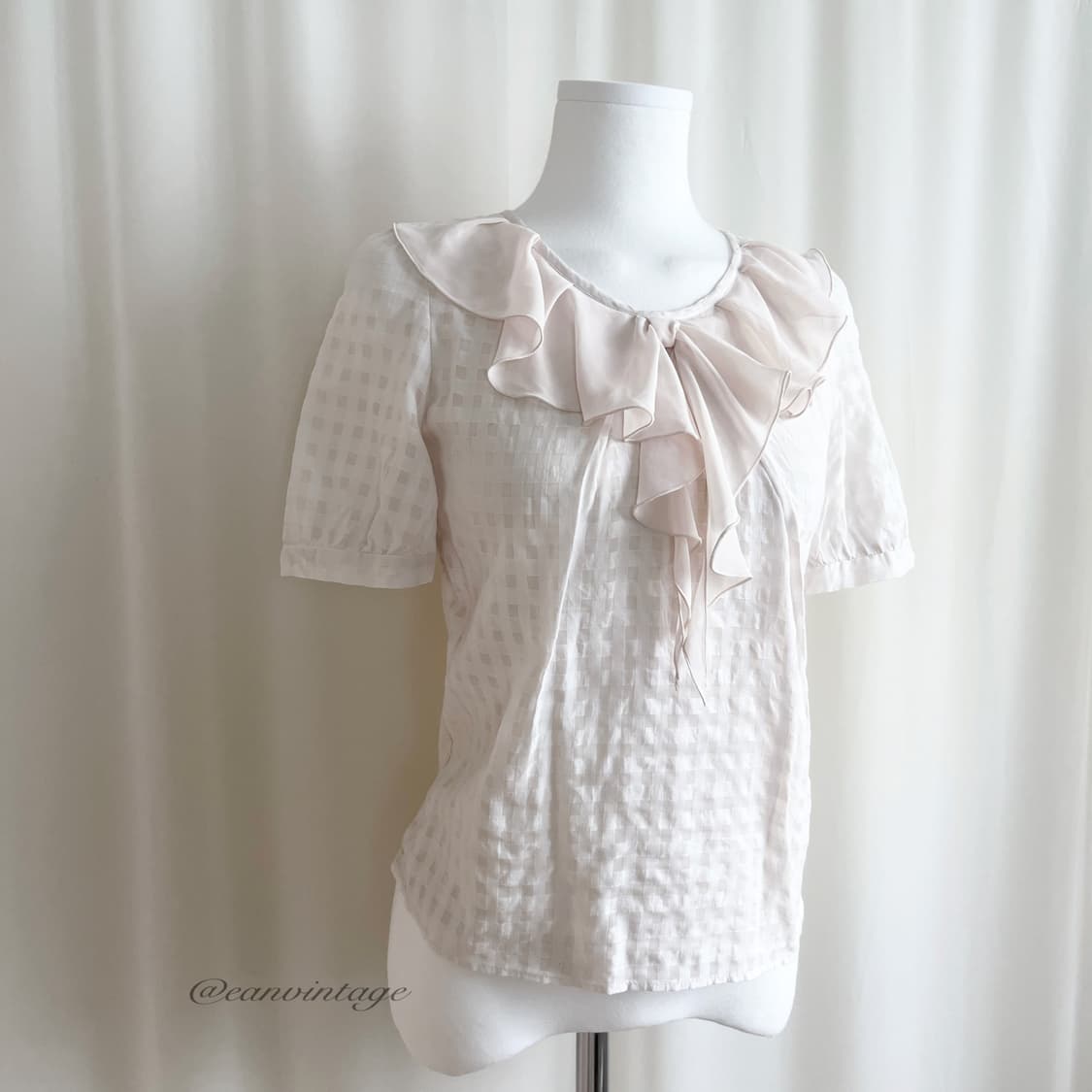 soft pink ruffle pattern top 상품이미지3