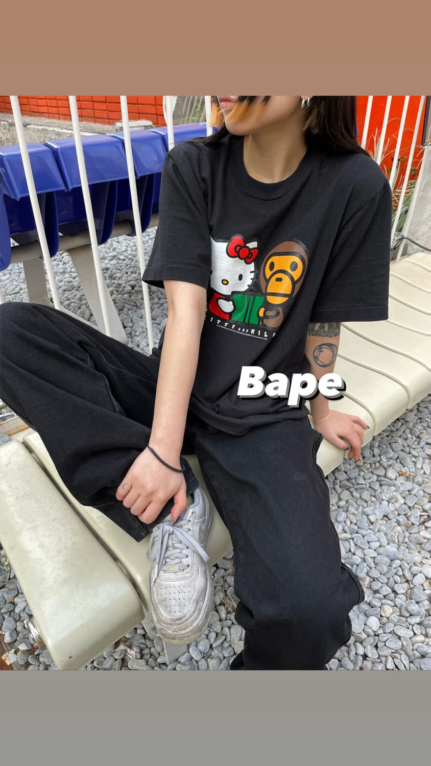 베이프 x 헬로키티 반팔 탑 상품이미지1