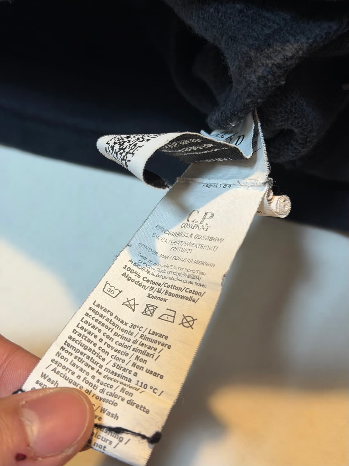 CP 컴퍼니 렌즈와펜 캥거루포켓 지퍼 맨투맨 블랙 상품이미지5