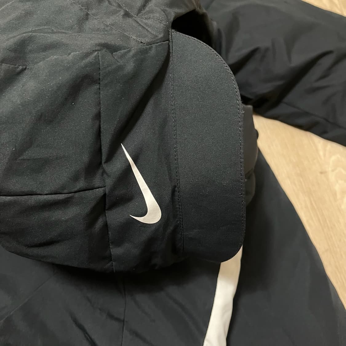 나이키 남성 스우시 투웨이 후드 경량 롱패딩 L/100  상품이미지5