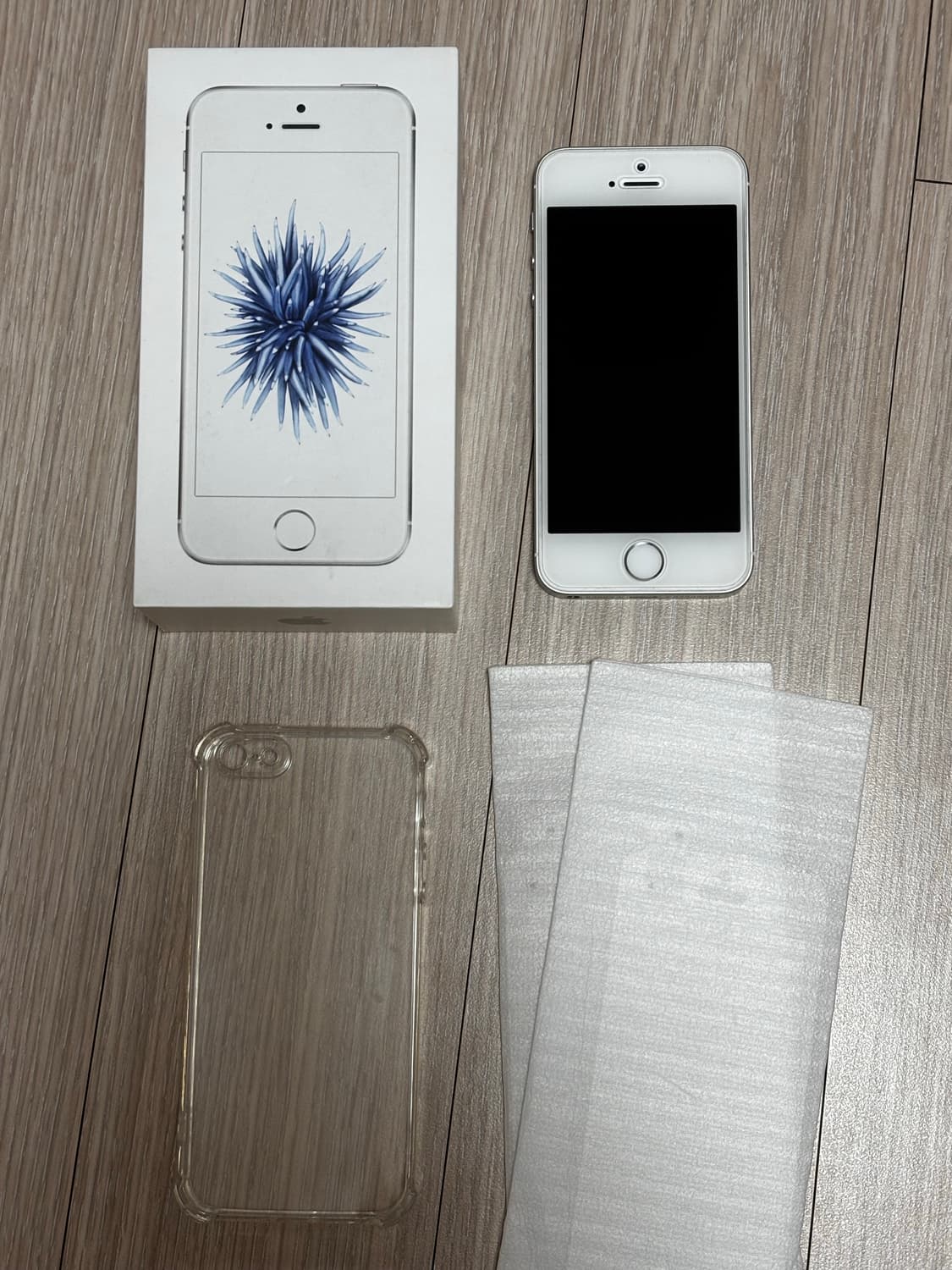 100% 정품 아이폰 se1 실버 16GB 상품이미지3