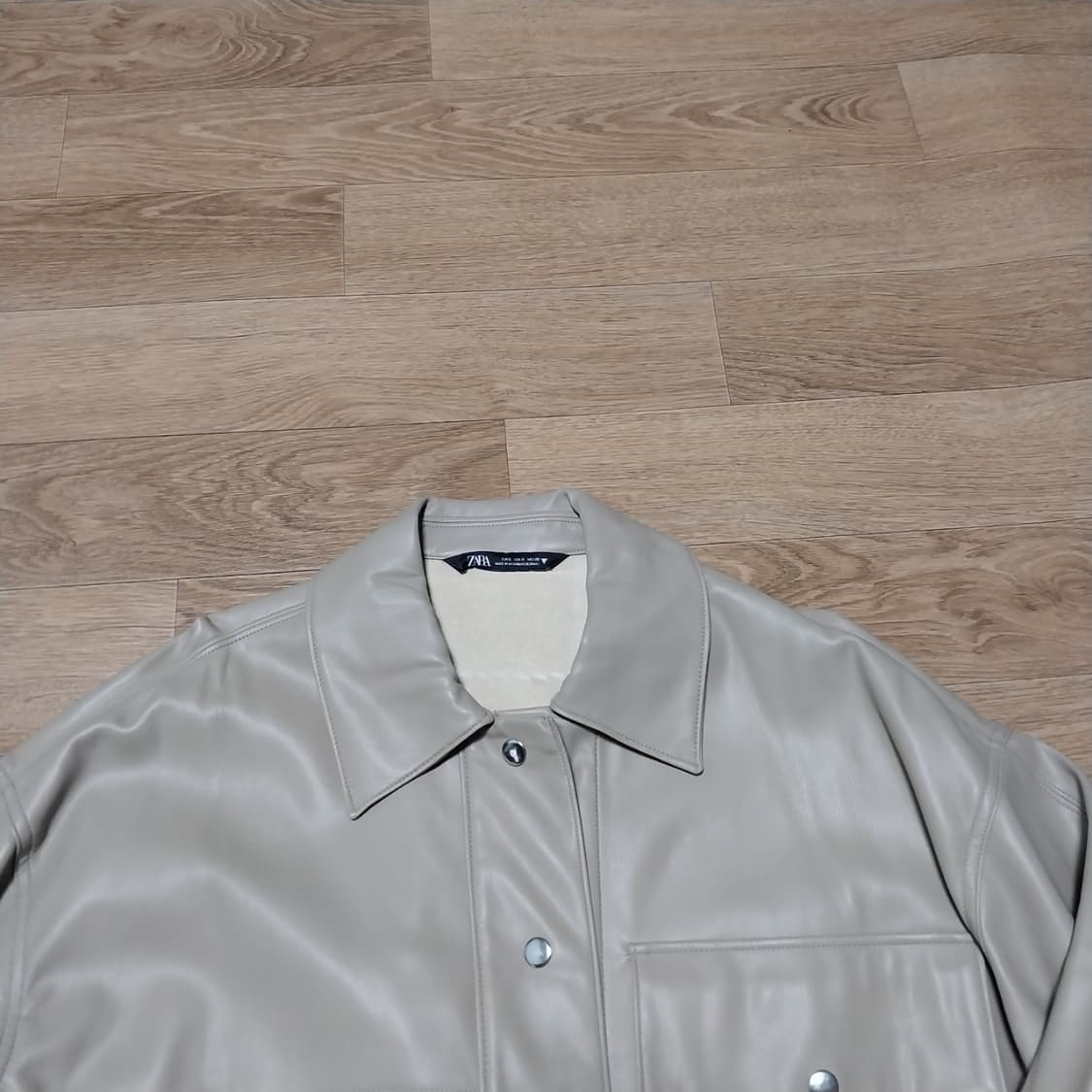 자라 오버핏 여성 인조가죽이고 상태굿 상품이미지6