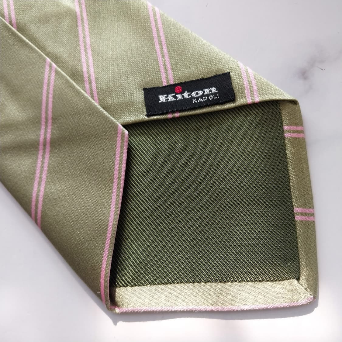 키톤 실크 라이트카키 스트라이프 넥타이 9.9cm A+등급 K1320
 상품이미지6