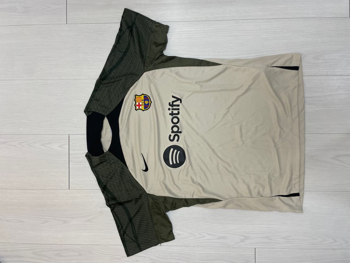 나이키 바르셀로나 스포티파이 트레이닝 상품이미지1