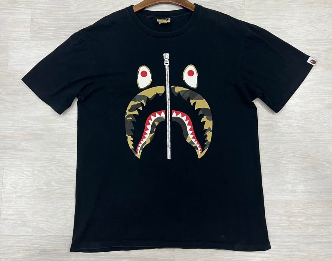 (정품,XL)베이프 샤크 반팔티 베이프 녹계 반팔티 상품이미지1