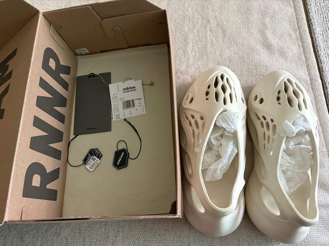 Yeezy 이지 폼 러너 샌드 / 295 상품이미지9