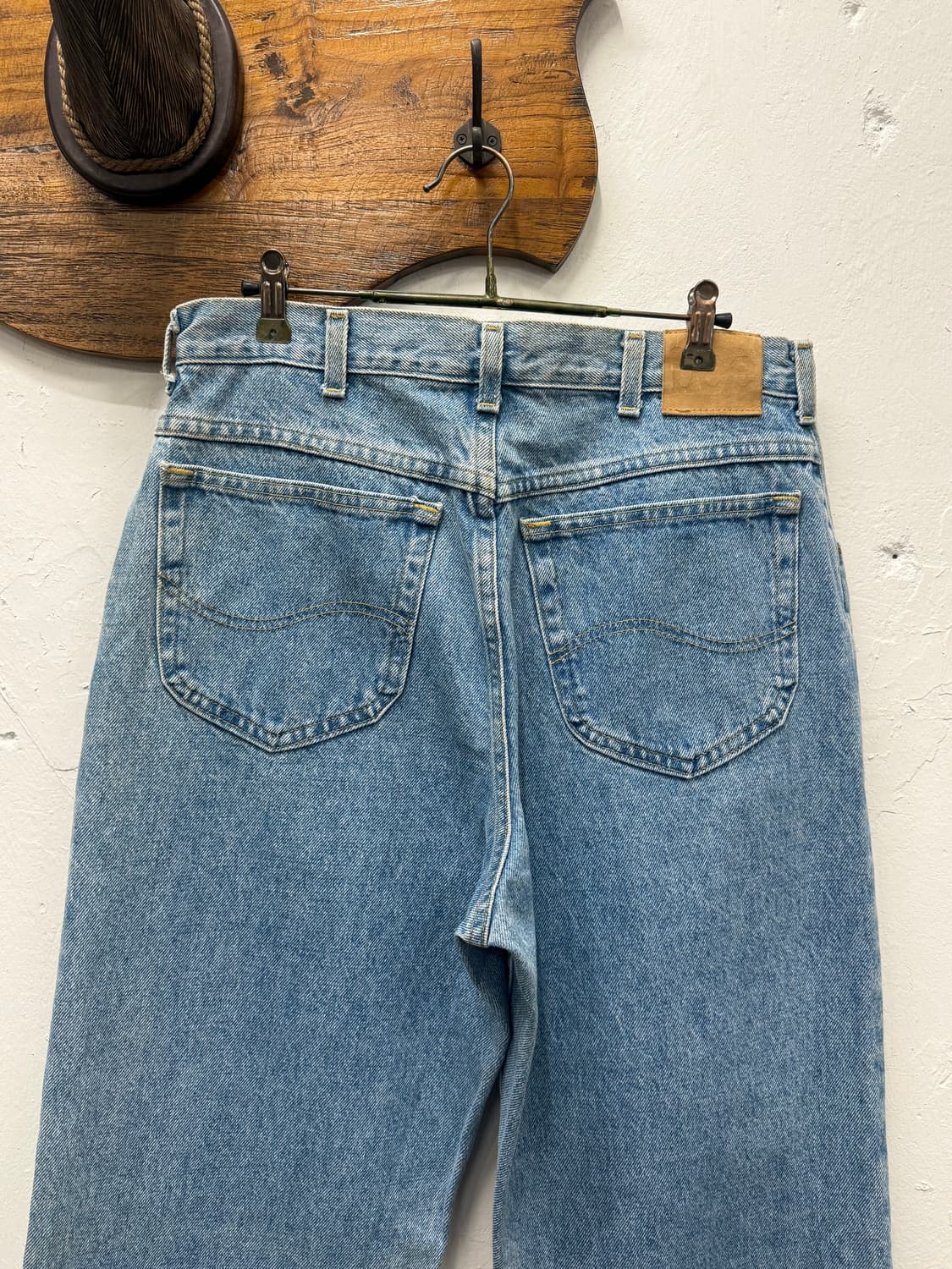 32) Lee Regular Straight Jeans 상품이미지1