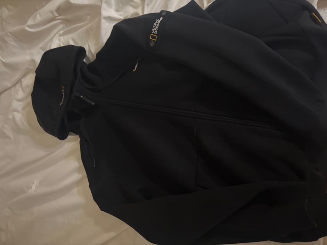 네셔널지오그래픽 블랙 후드집업 상품이미지2