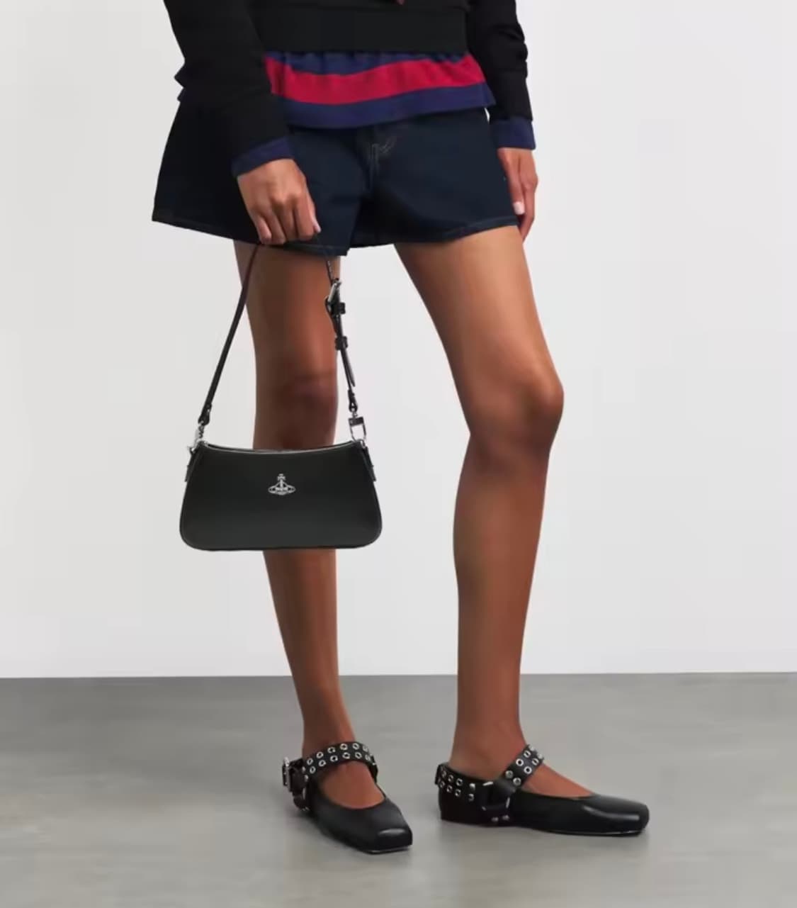 비비안웨스트우드 블랙 숄더백 상품이미지2