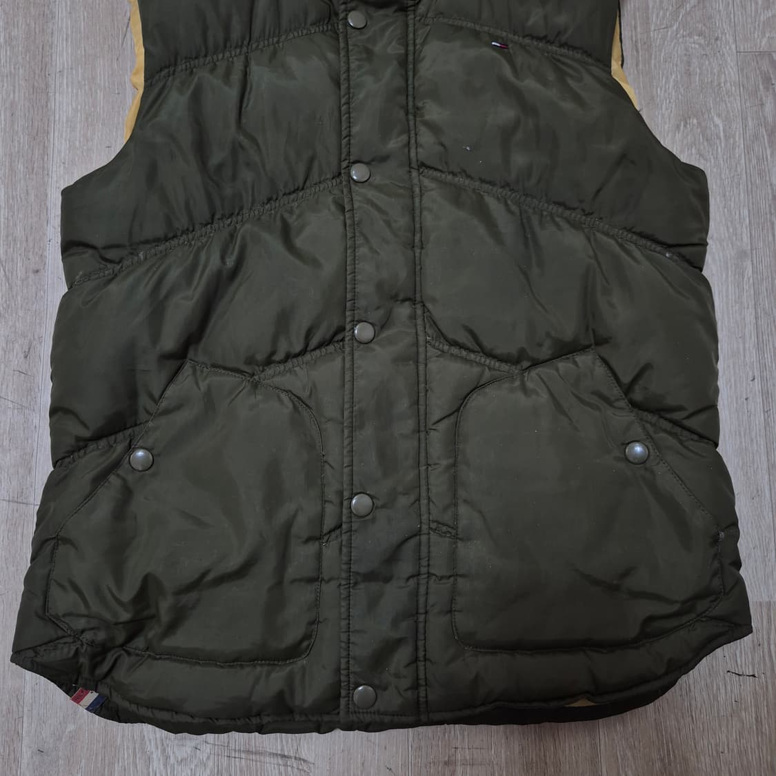 타미힐피거 데님 남성 다운 카키 패딩 조끼 L(100) 상품이미지3