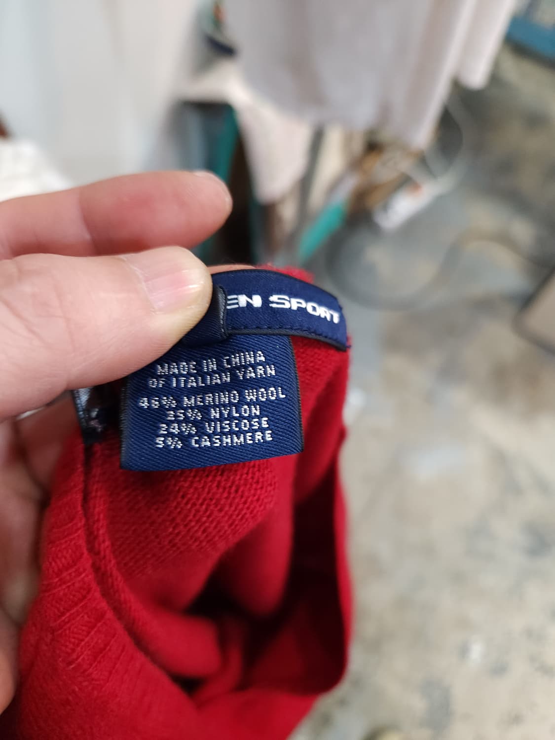 폴로 랄프로렌 울 캐시미어 혼방 브이넥 니트 상품이미지5