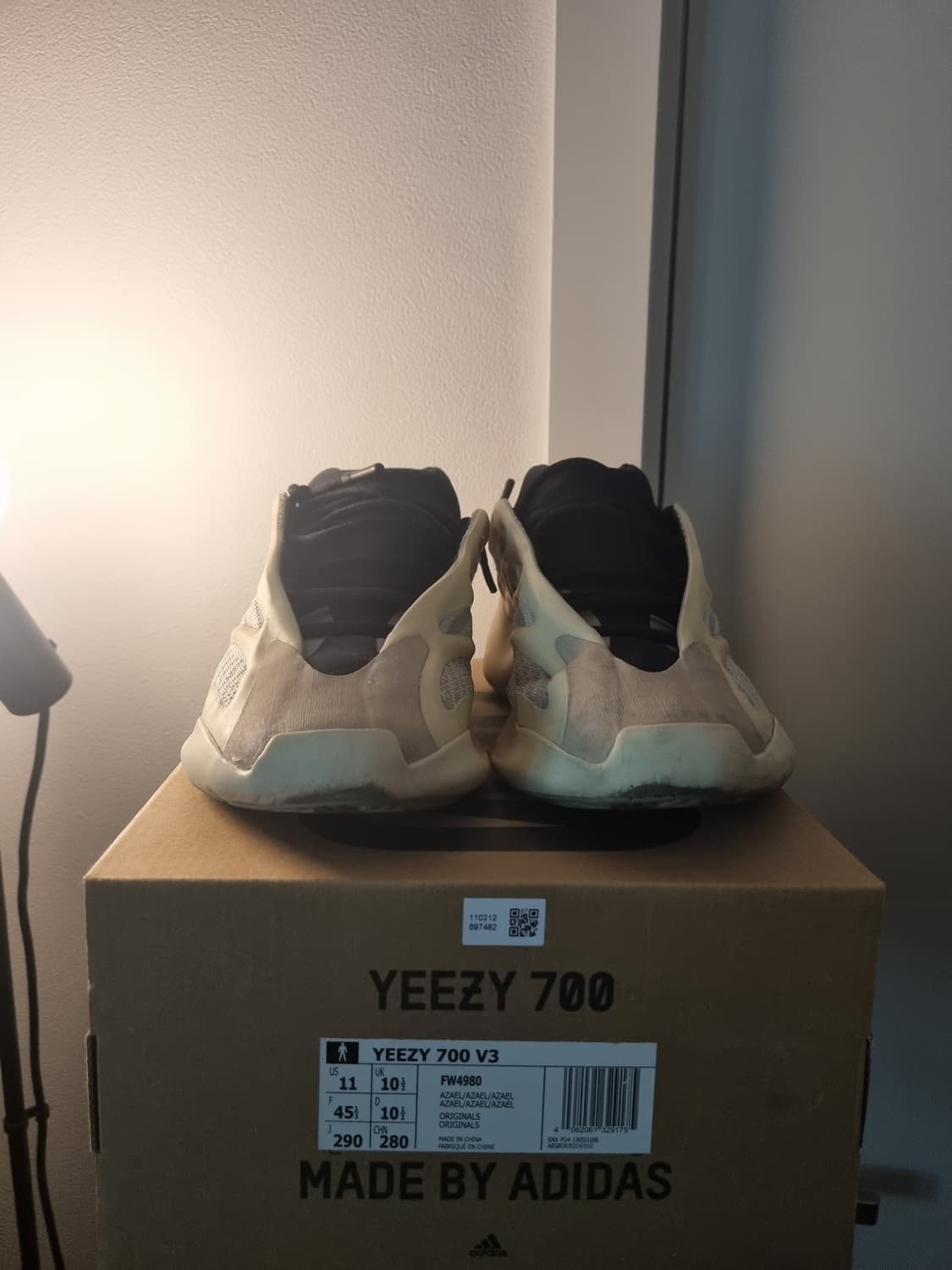 아디다스 이지 adidas yeezy 700 v3 아자엘 290 상품이미지1