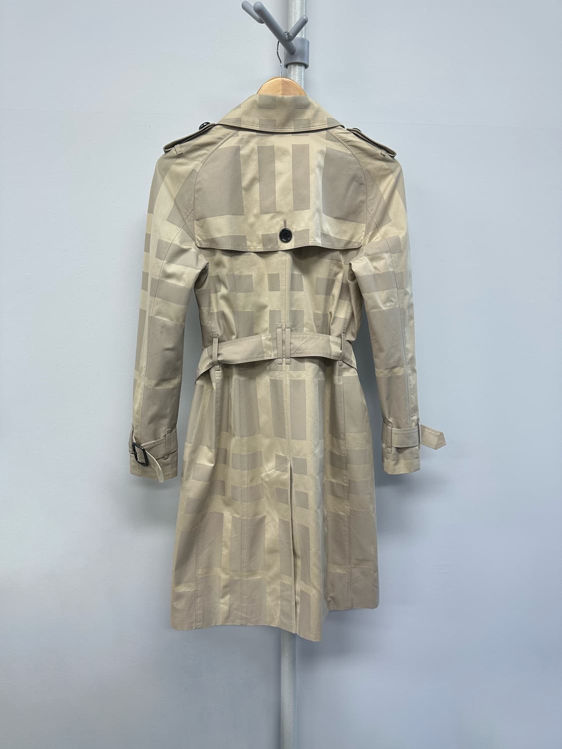 버버리 체크 트렌치 코트 상품이미지5
