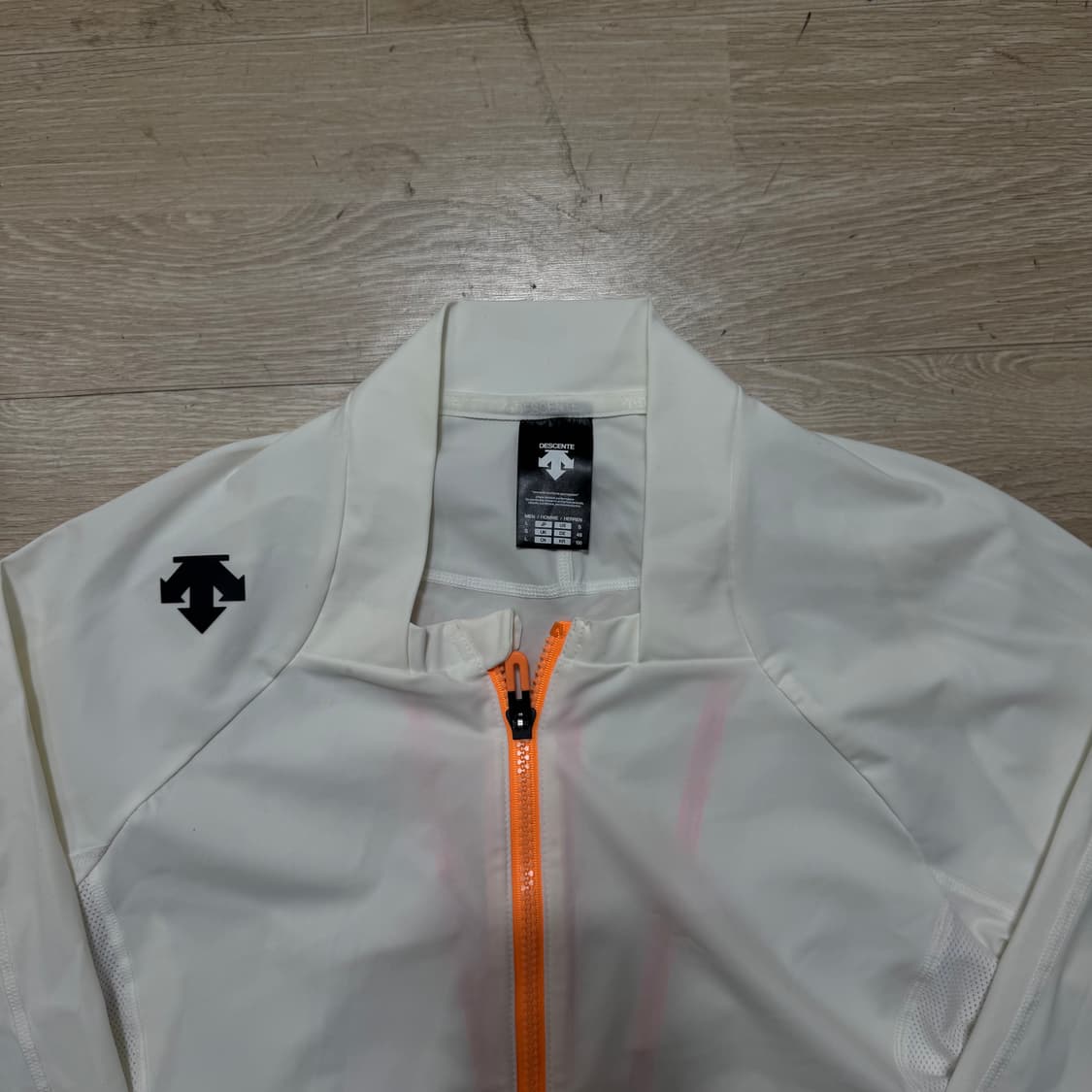 데상트 키즈 기능성 바람막이 자켓 상품이미지2