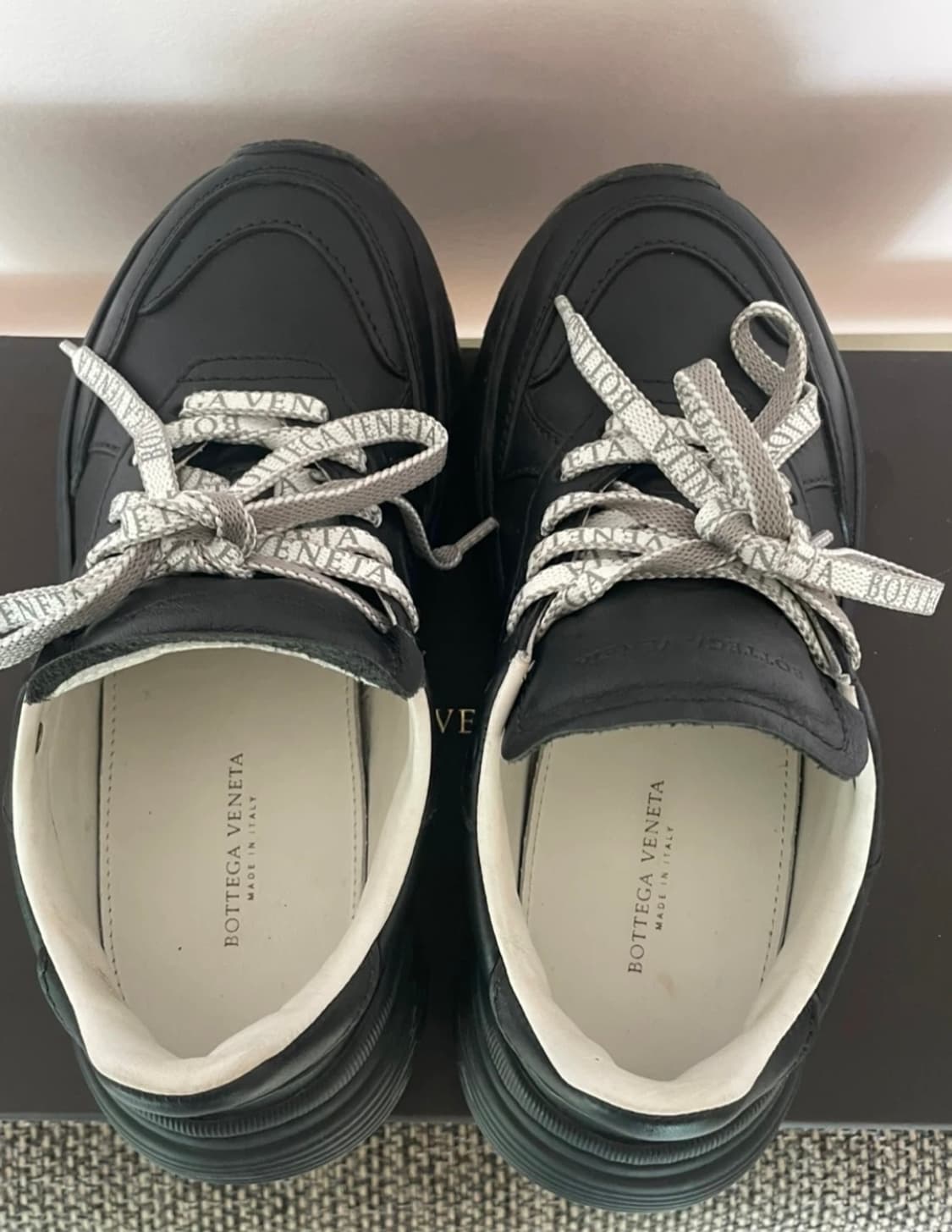 보테가베네타 스피드스터 블랙 스니커즈 상품이미지4