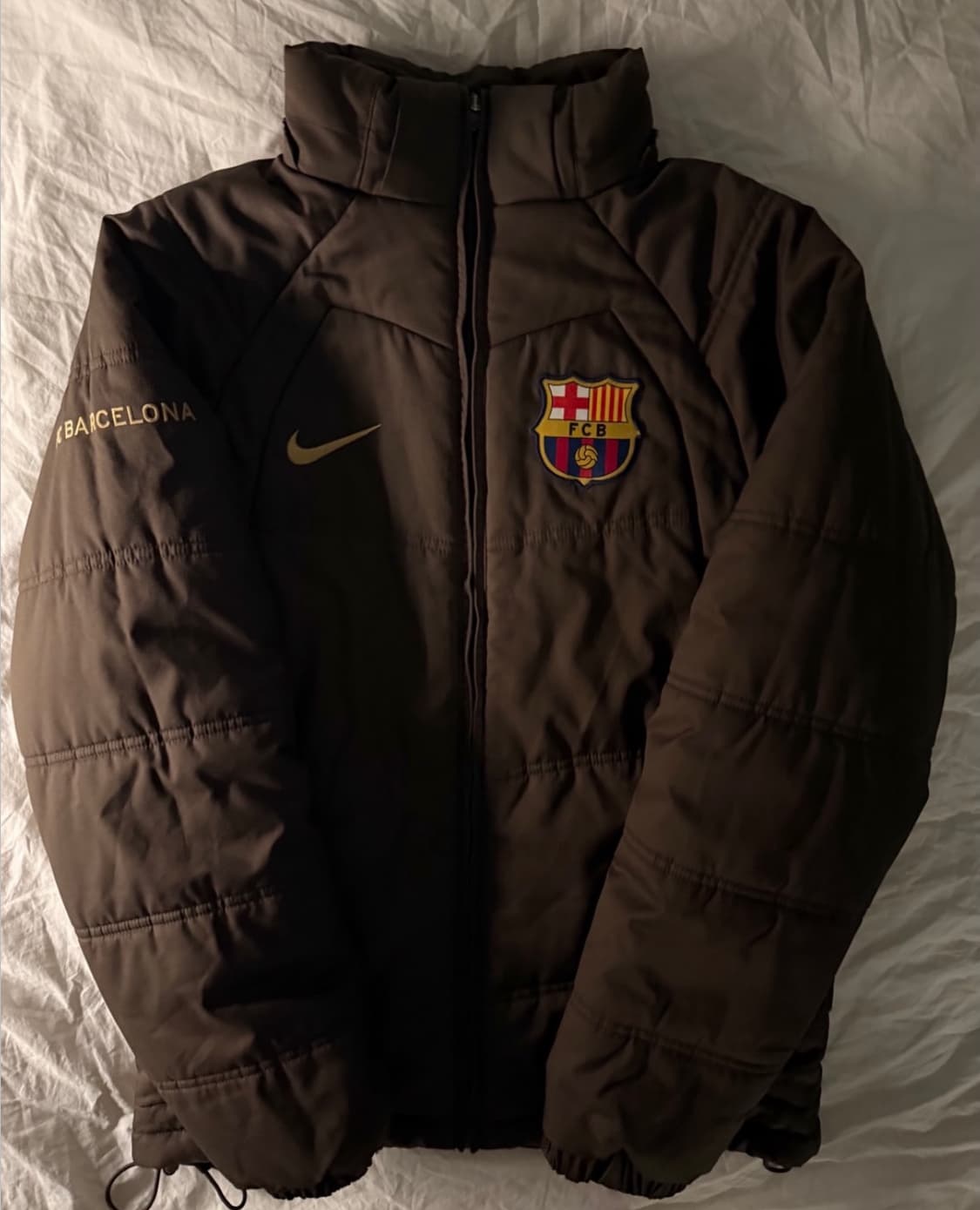 구해요) 바르셀로나 나이키 패딩 상품이미지1