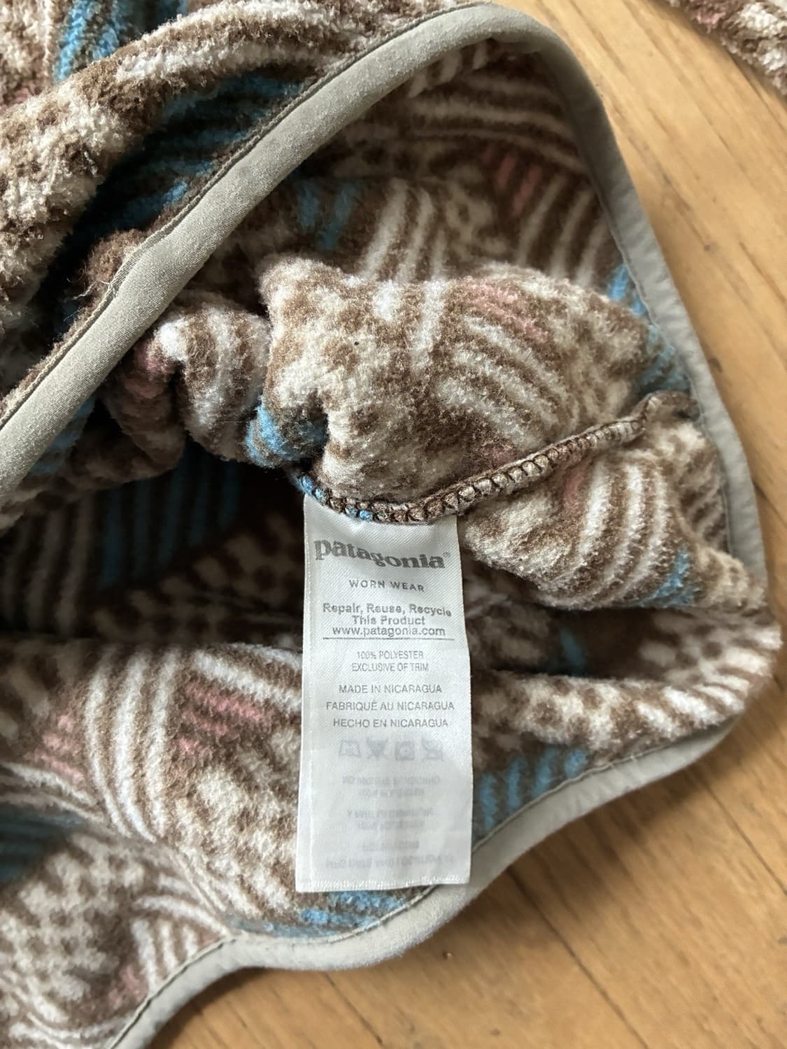 18FW 파타고니아 신칠라 스냅-T 브라운/블루 아즈텍 패턴 상품이미지3