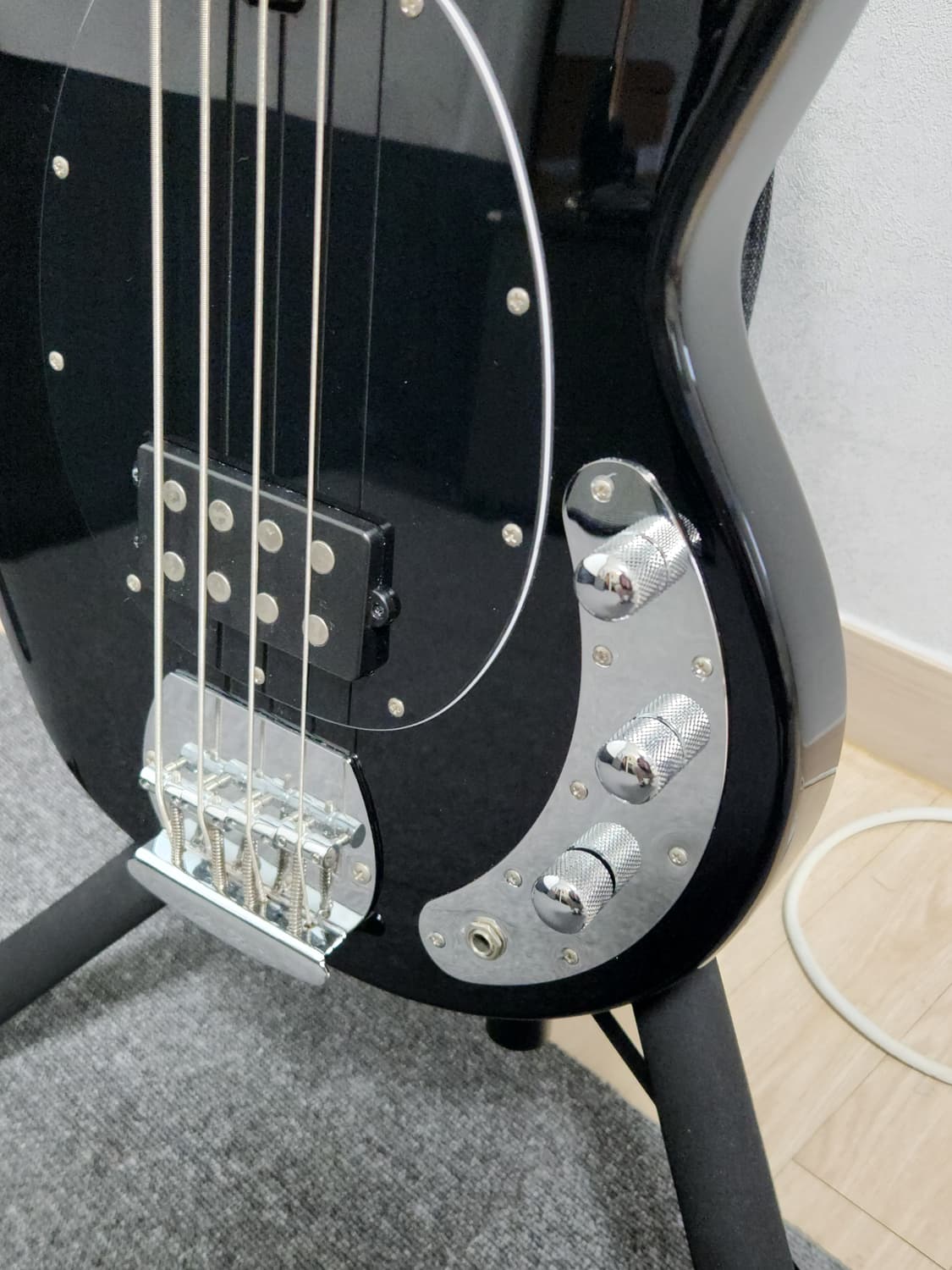 Sterling by MusicMan RAY4 Bass Black 4현  상품이미지3
