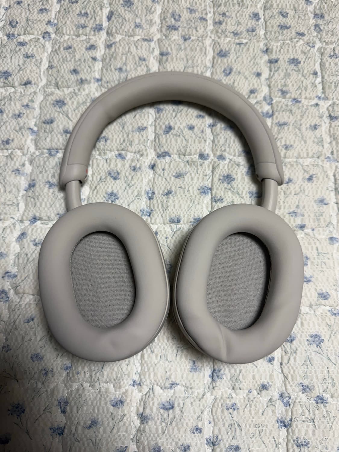 소니 WH-1000XM5 플래티넘 실버 상품이미지2