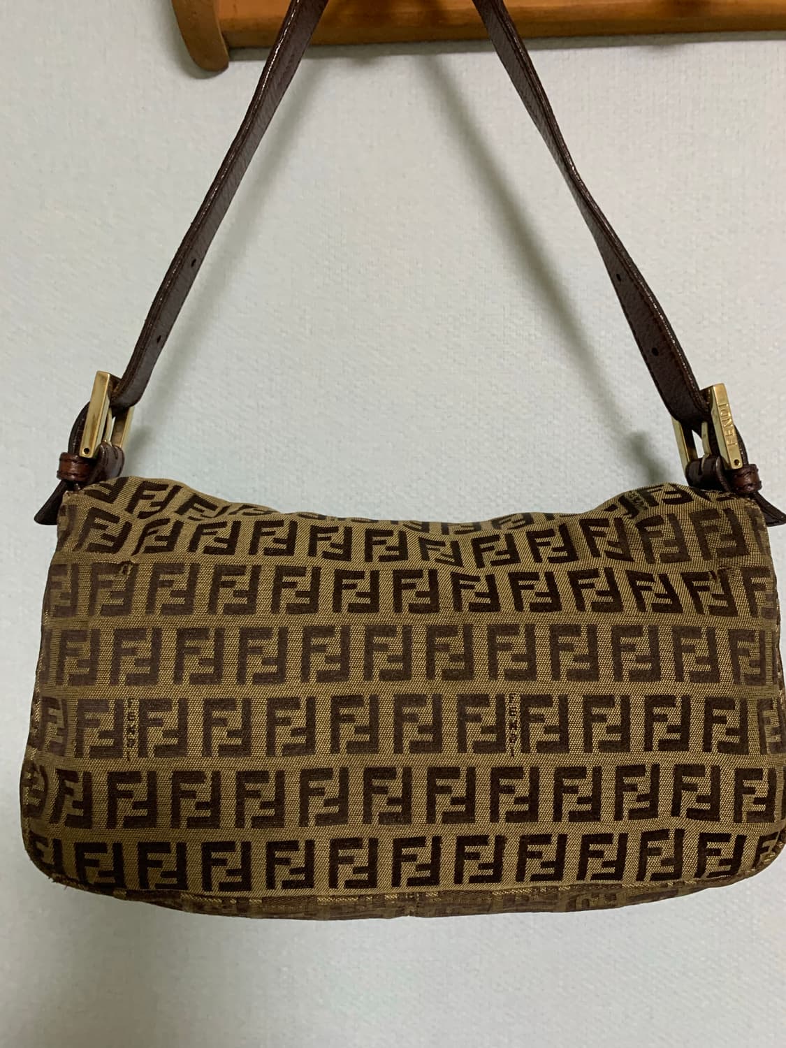 펜디 바게트백. 정품 상품이미지3