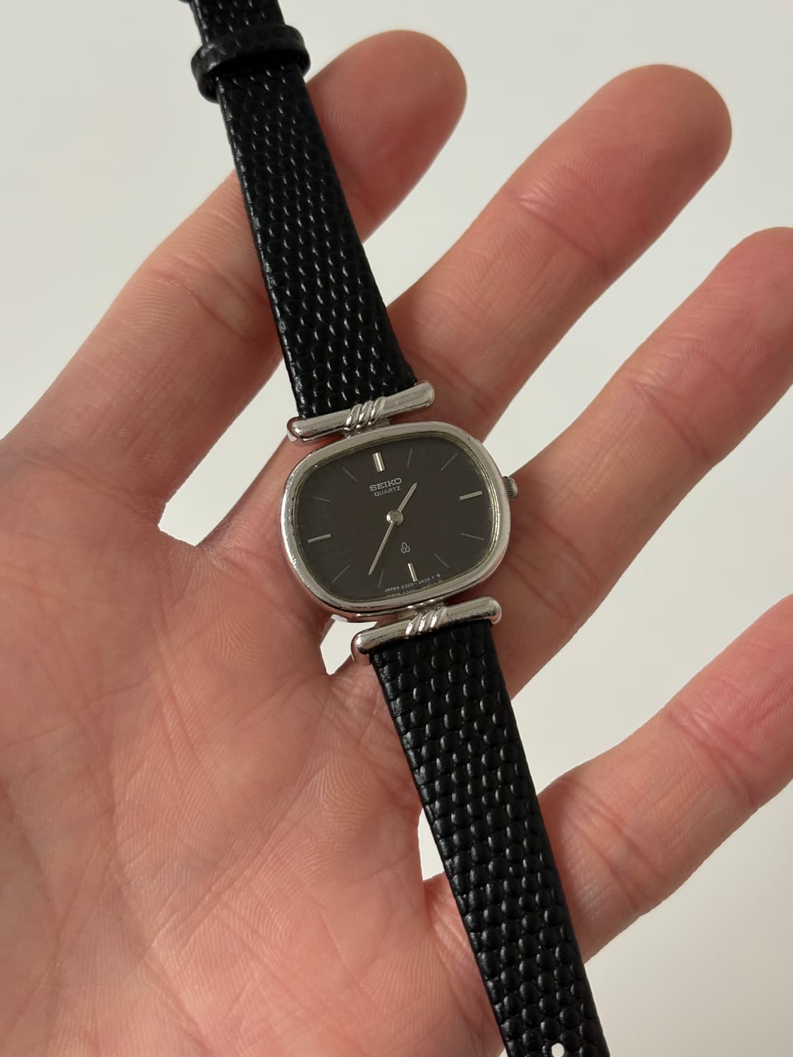 1980s Silver Oval Ladies Quartz 상품이미지1