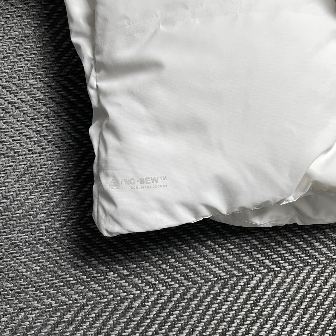 00s 나이키 ACG 구스다운 푸퍼 패딩 화이트y 5378 상품이미지3