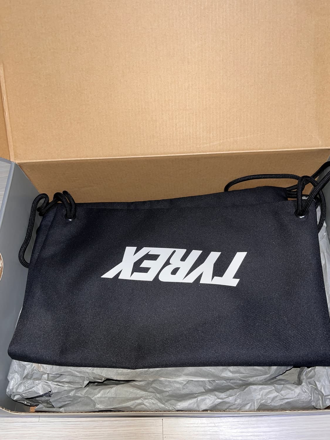 발렌시아가 TYREX 타이렉스 블랙/화이트 40 상품이미지6