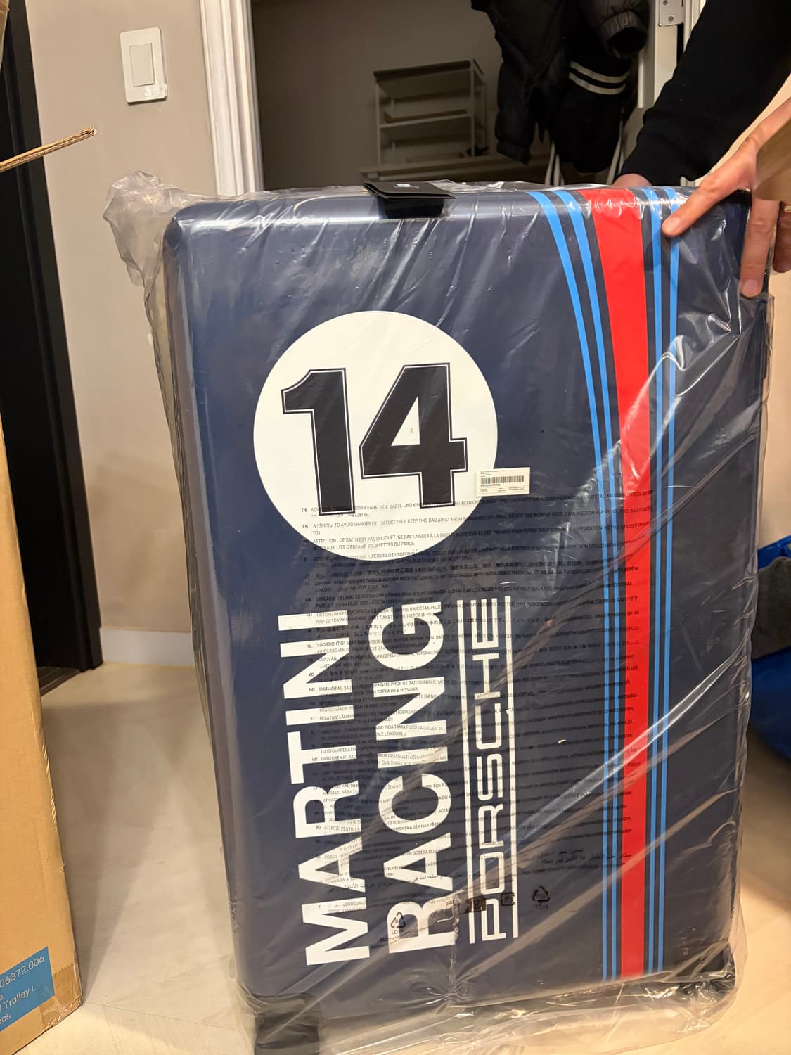 포르쉐 마티니 레이싱 캐리어 31인치  상품이미지1