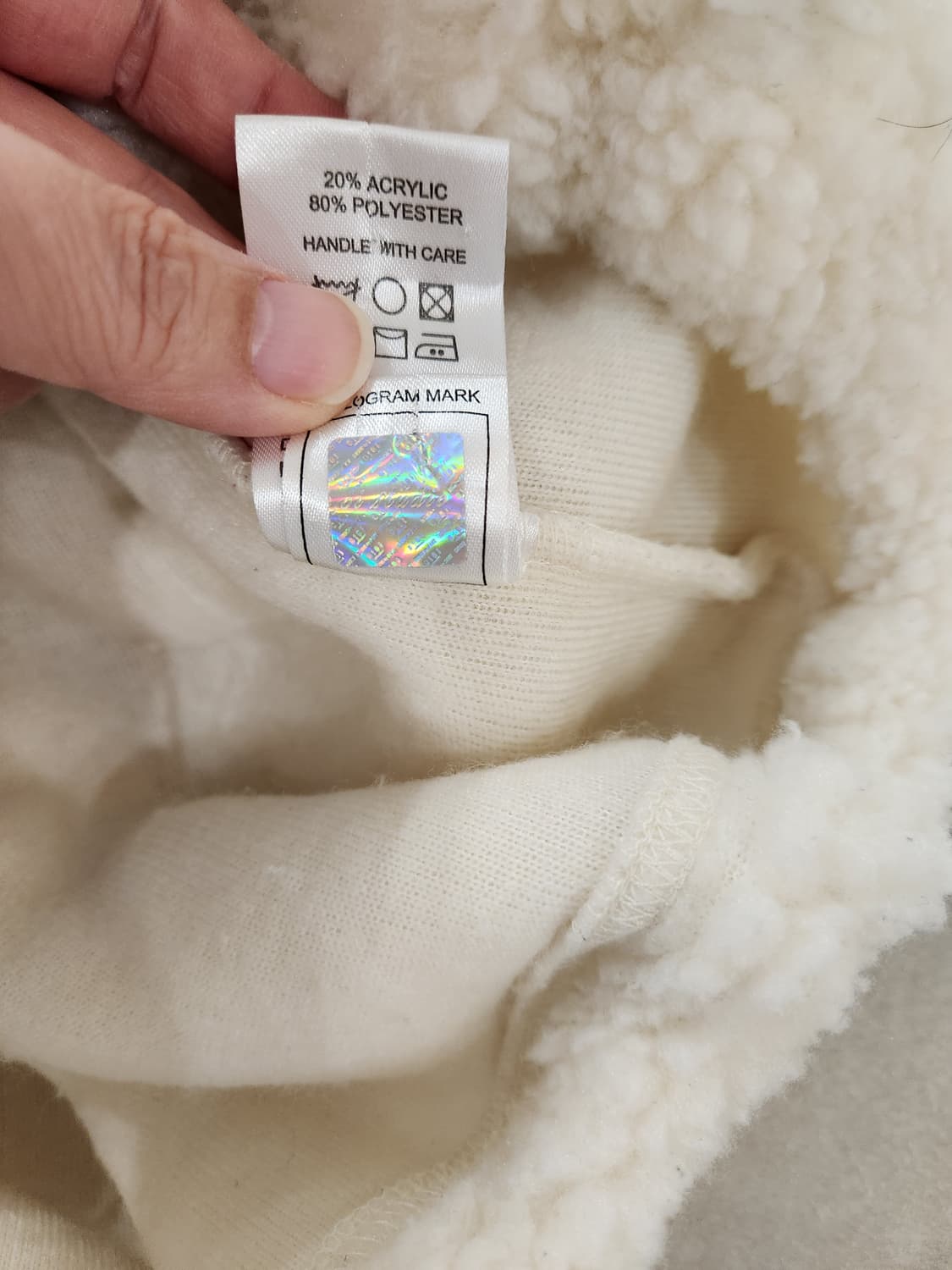 오아이오아이 양털아노락후드 상품이미지6