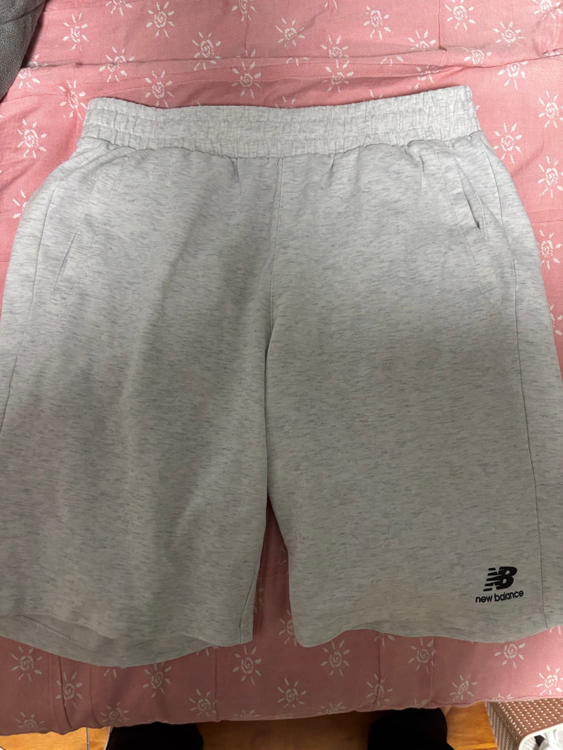 뉴발란스 반바지 M사이즈 새상품급 판매 상품이미지3