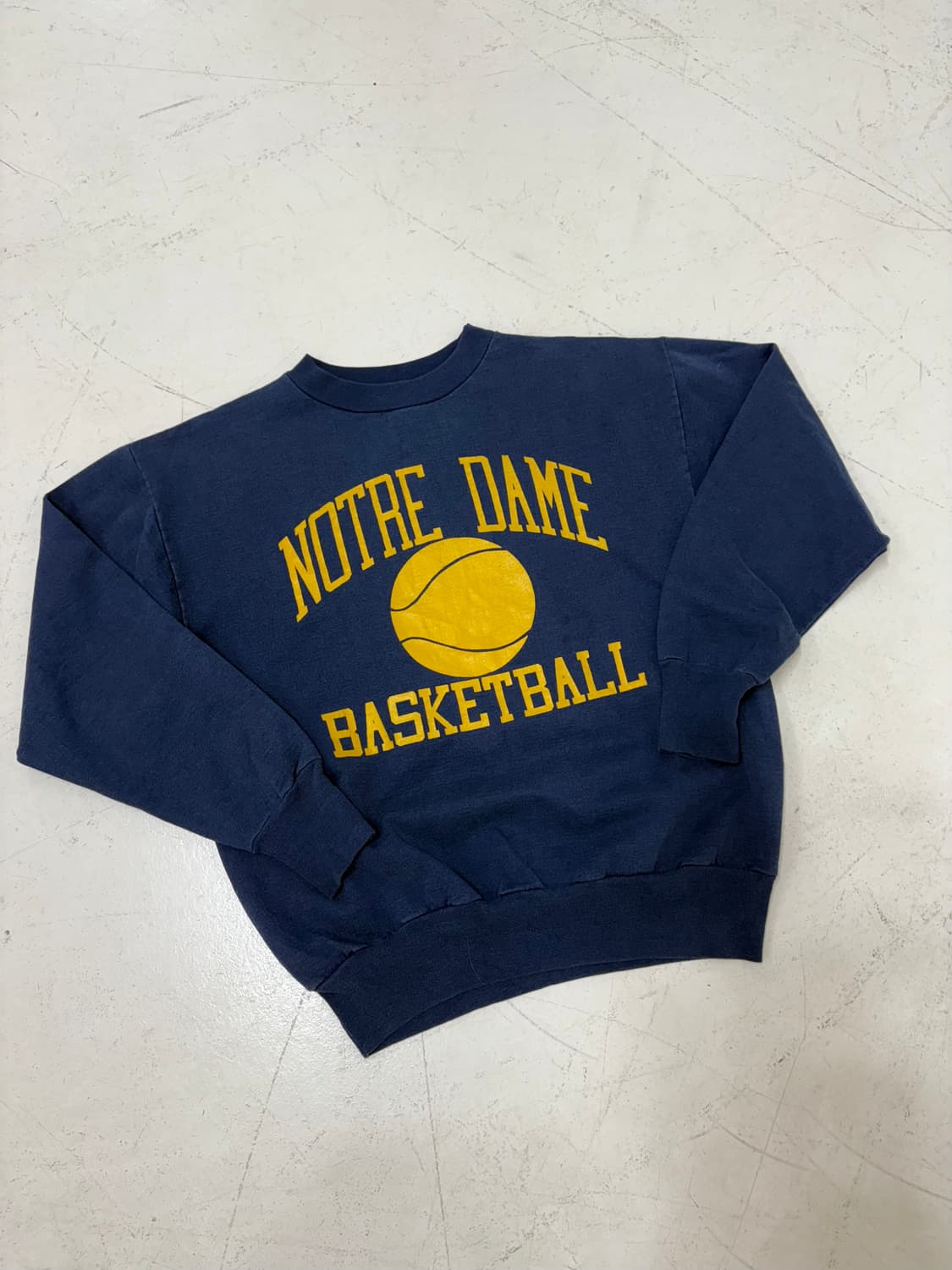 80‘s  vtg Medallion Basketball Sweatshir 상품이미지2