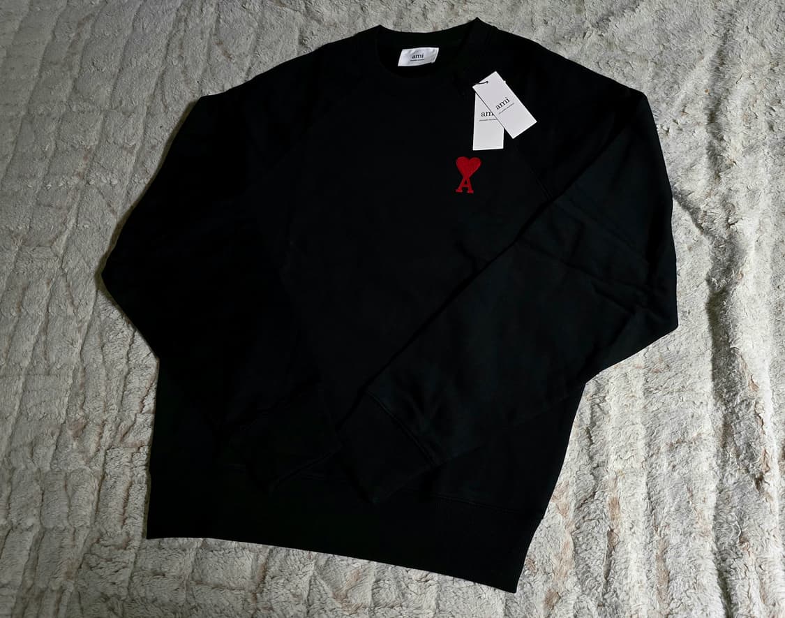 24fw 아미 스몰하트 맨투맨 티셔츠
블랙 색상 XL사이즈(국내105) 상품이미지2