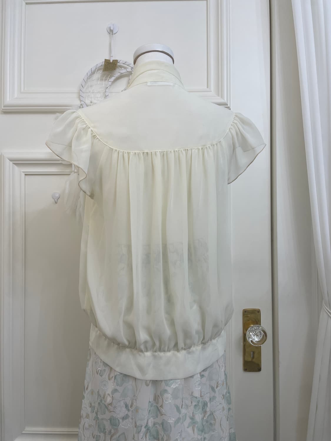 ivory shirring bow lovely blouse(size-M) 상품이미지5